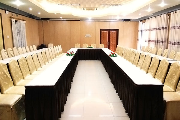 Lắp đặt vách ngăn hội trường Cửu Long Hotel - Cần Thơ